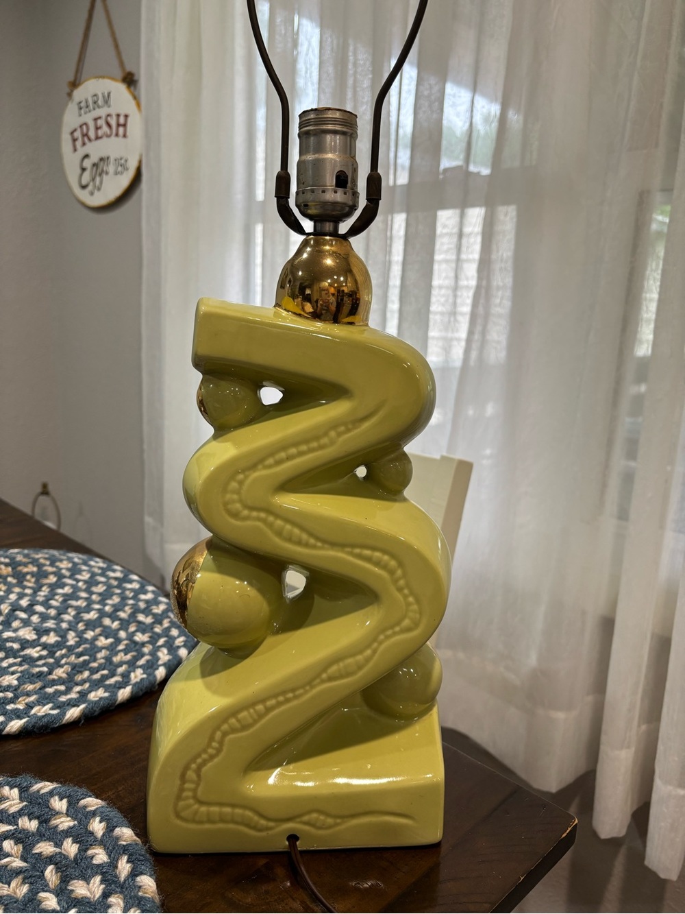 Stunning Art Deco Vintage Retro Ceramic Lamp Base in Chartreuse - Picture 3 of 16